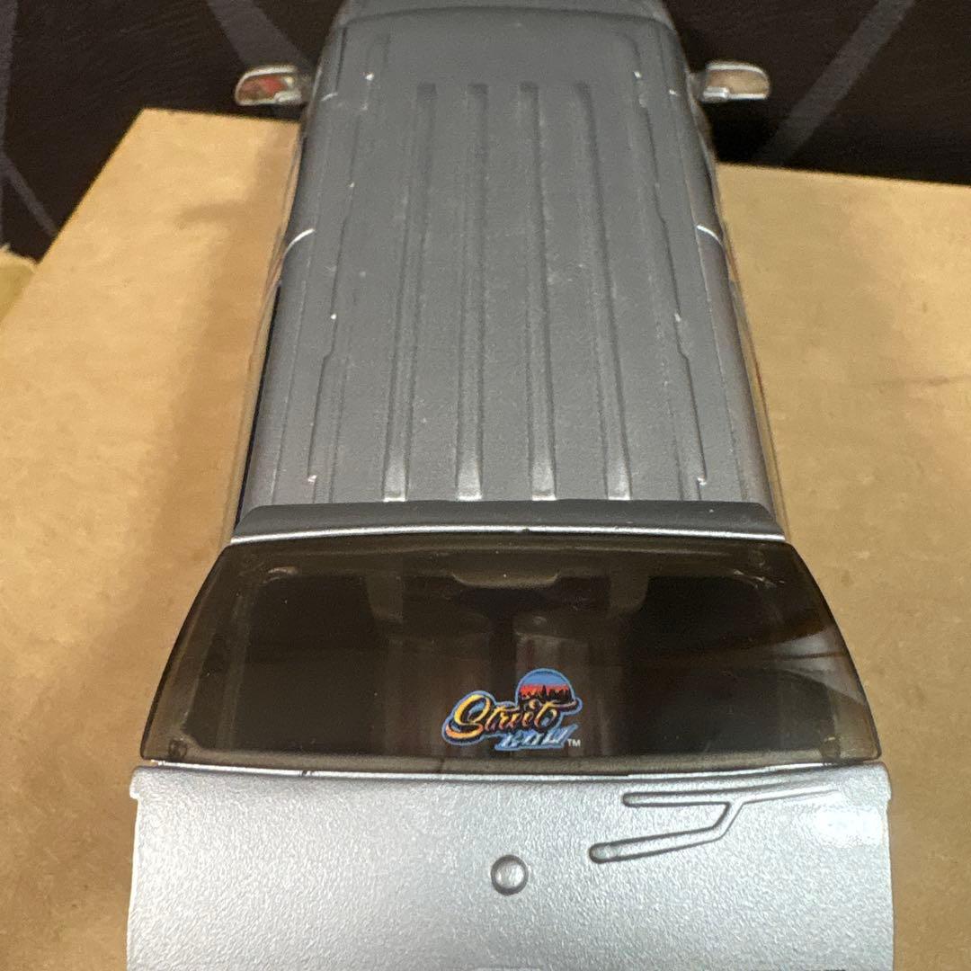 最終値下げ　2000 Chevy Suburban Lowrider 1:24