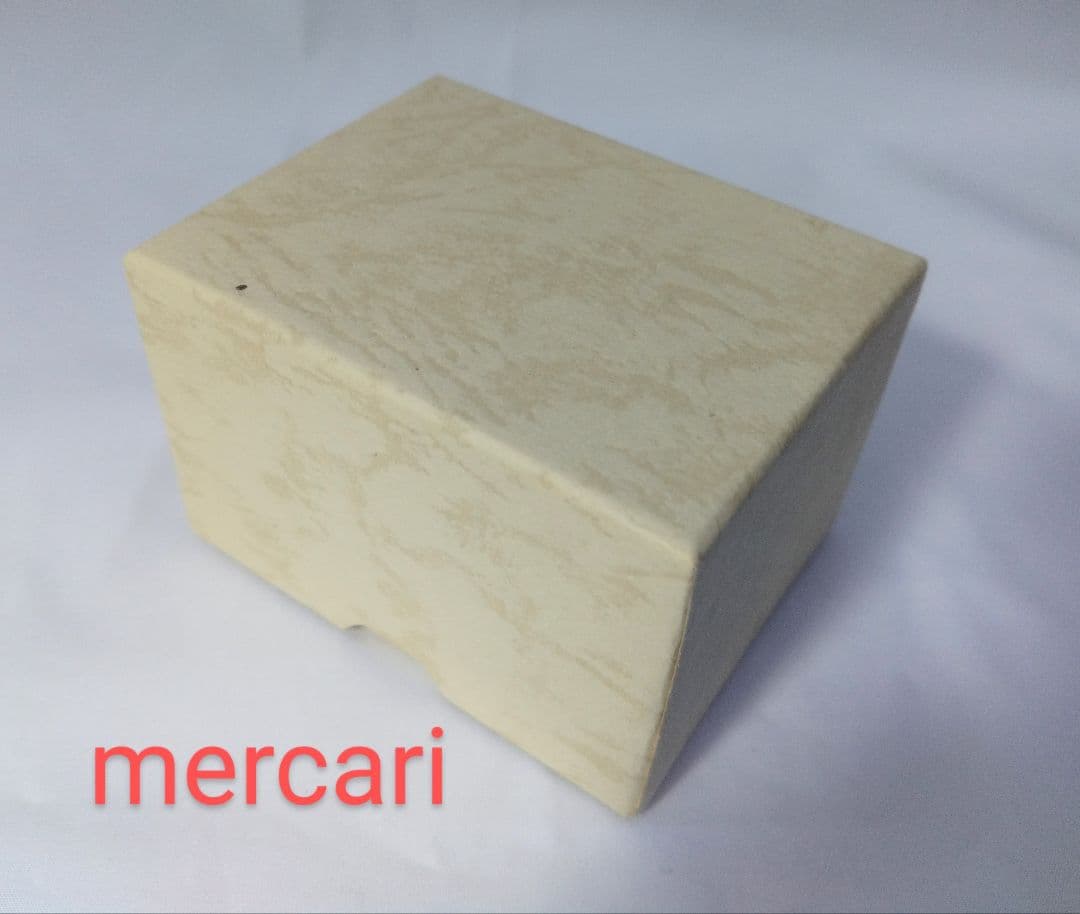 裸婦 根付② 紙箱付き