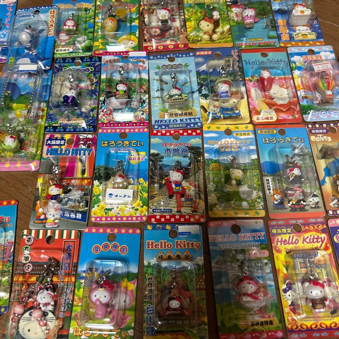 新品　激レア多数　ハローキティご当地ストラップ　60個　昭和レトロ　平成レトロ