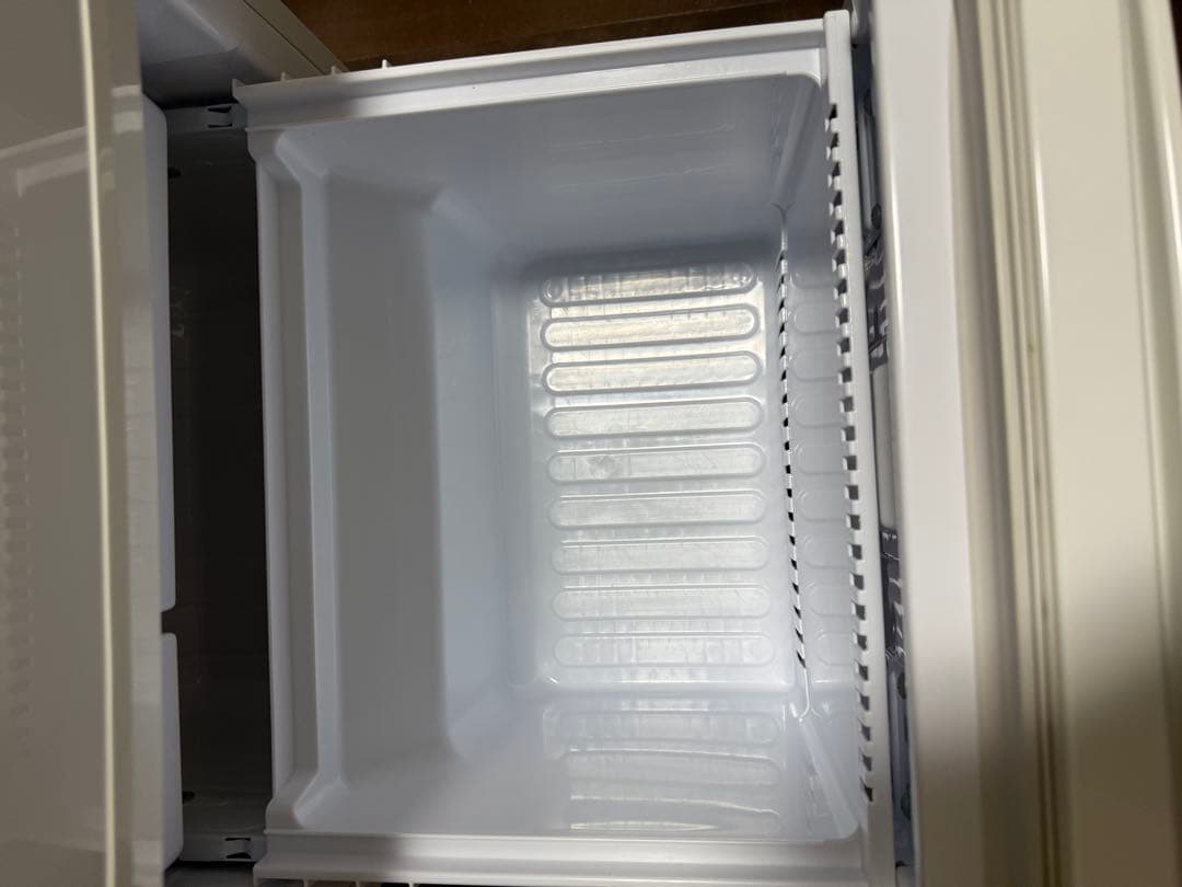 冷蔵庫 シャープ　2016年製　送料込み