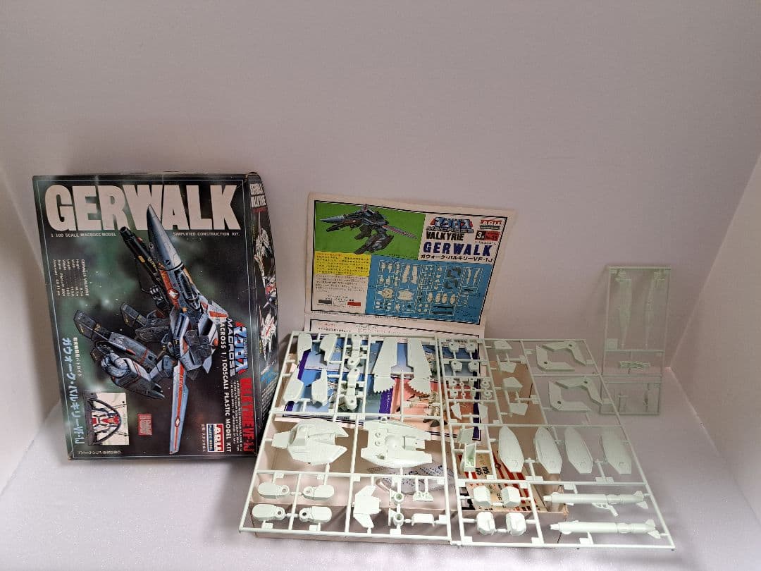 ARII「マクロスシリーズ」プラモデル7種まとめ売り