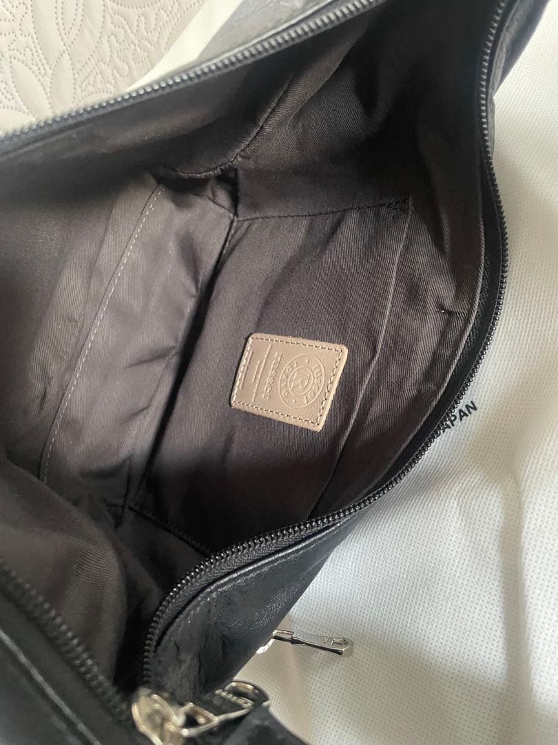 russet＊ラシット＊ソフトレザーラウンドショルダーバッグ　ブラック2