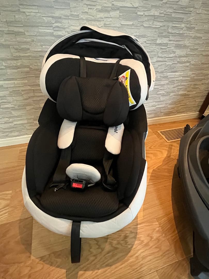 combi チャイルドシート the S