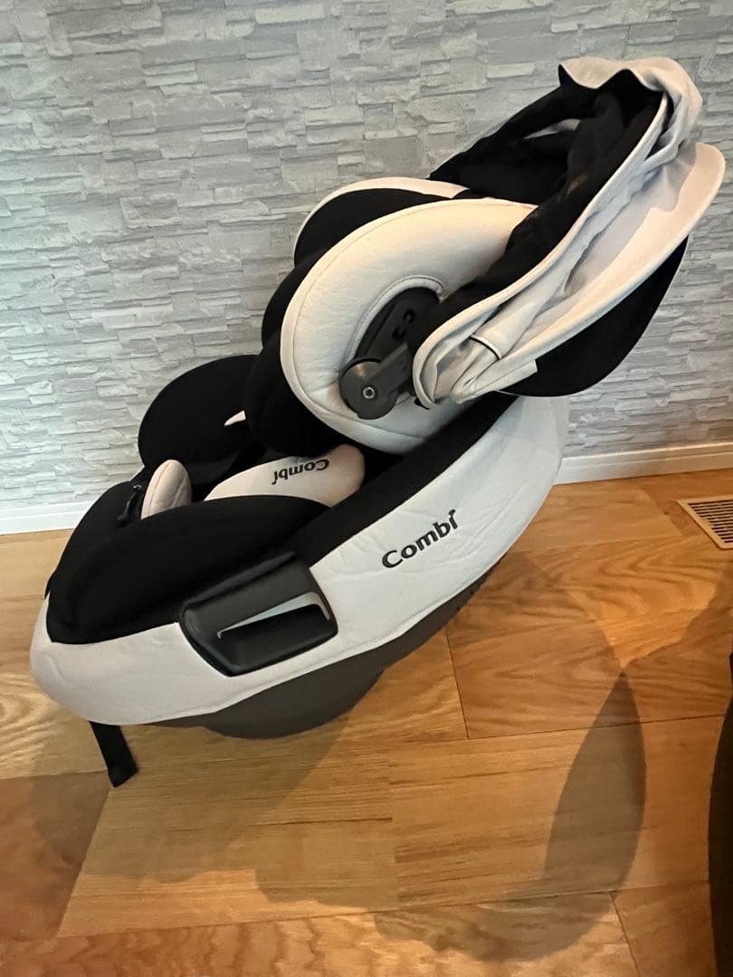 combi チャイルドシート the S
