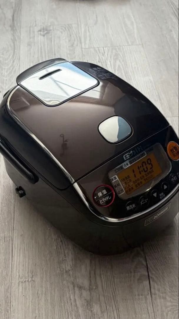 象印 炊飯器 3合 極め炊き 圧力IH日本製 保温30時間 ブラウン 象印 炊飯器 3合 圧力IH式 極め炊き 黒まる厚釜 保温30時間 ブラウン