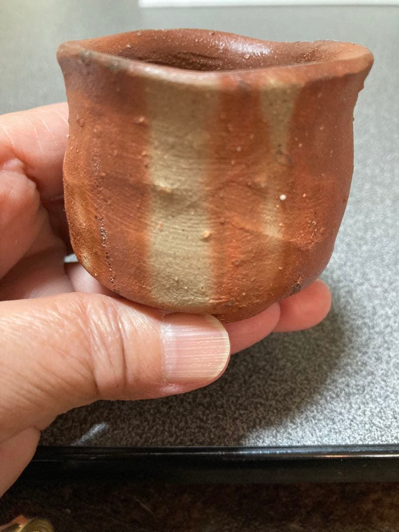 備前焼 緋襷ぐい呑 作家作品お値下げです。 美術品・アンティーク