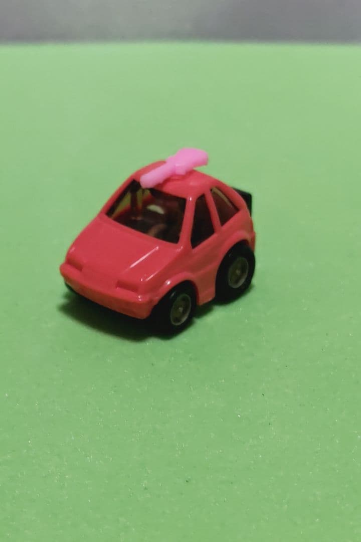 チョロＱ、すえっ子・ピアッツァ・ピンク色