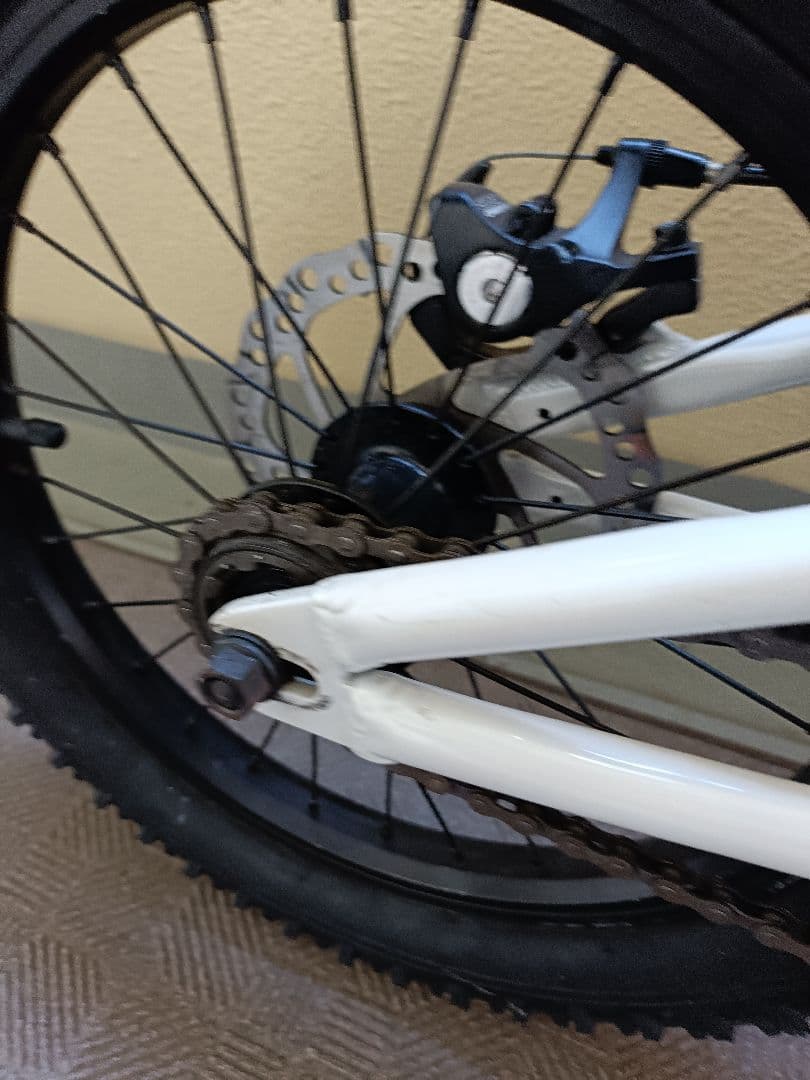 コメンサル RAMONES 16