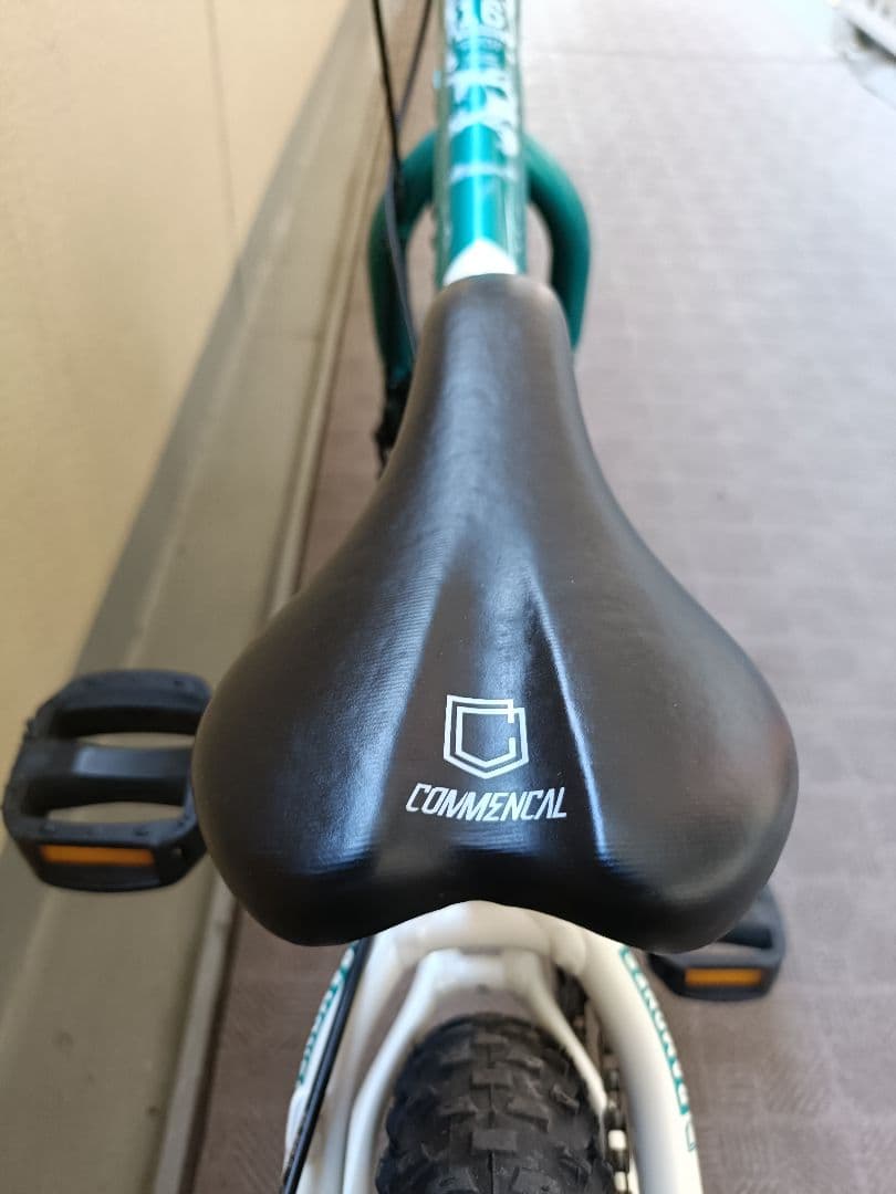 コメンサル RAMONES 16