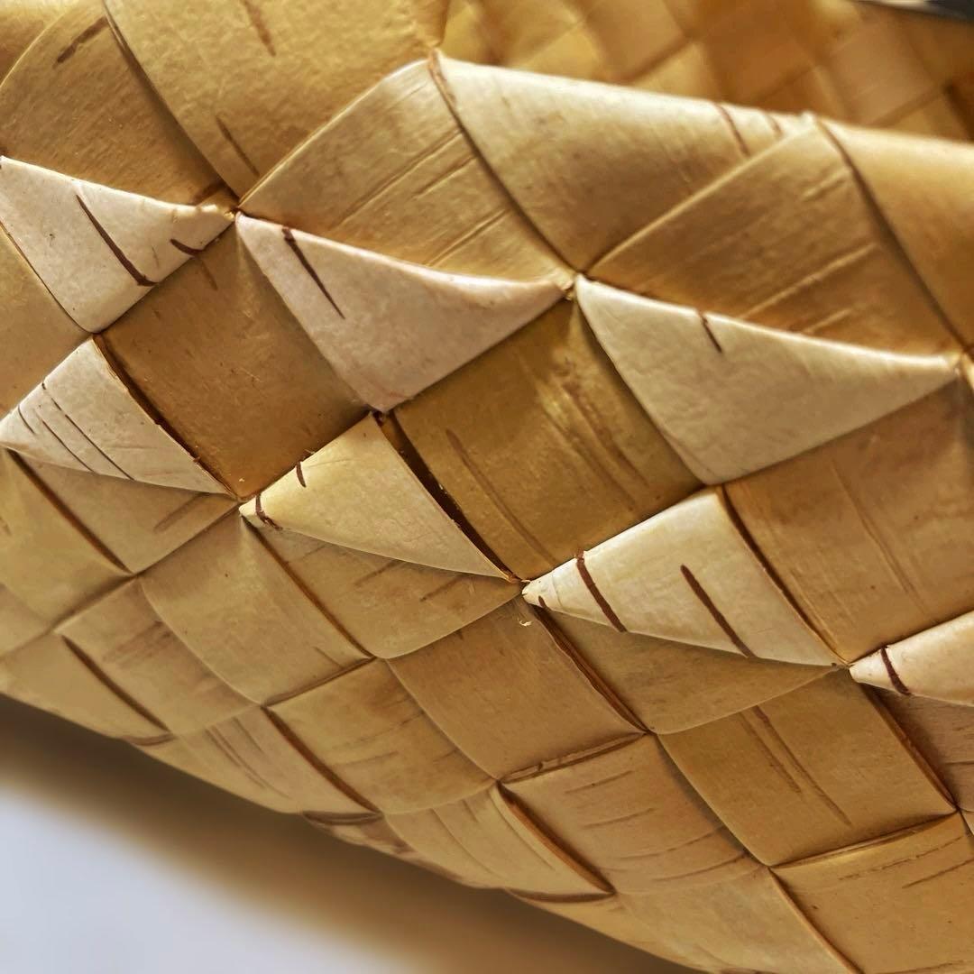 希少な白樺かご！1点のみ ロシアSvetlana作 白樺のかご - メルカリ