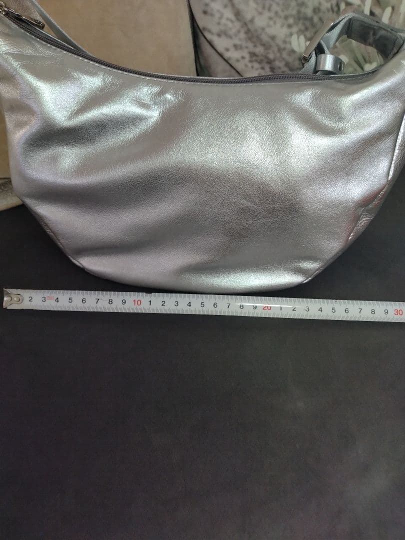 russet　ラシット ソフトレザーラウンドショルダーバッグ