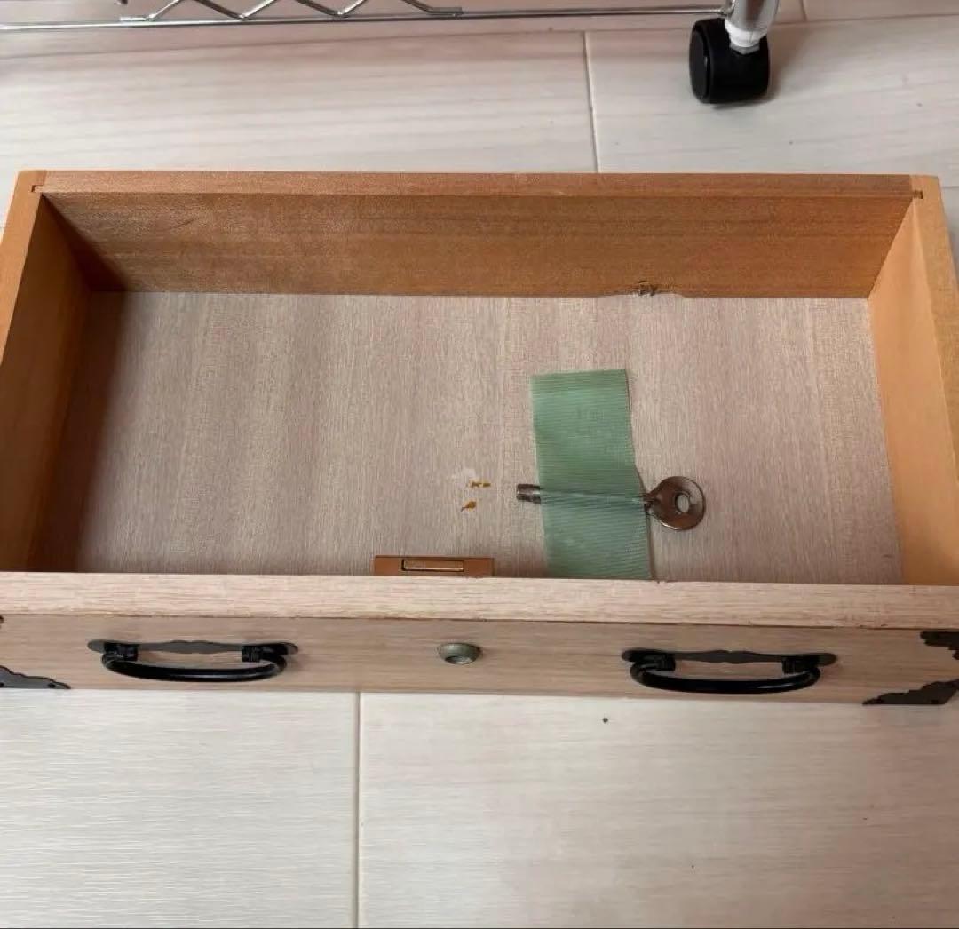 未使用ビンテージ！時代物！木製引き出し式箪笥 隠し引き出し 鍵付き