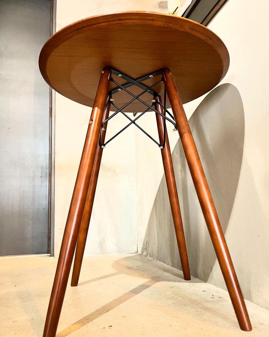 木製円形ダイニングテーブル ブラウン