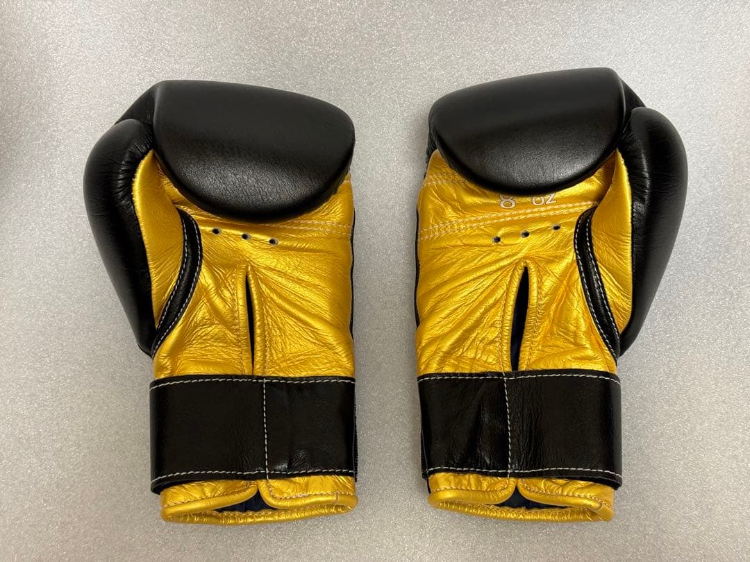 井上尚弥】Winning ボクシンググローブ 8 oz 黒/黄