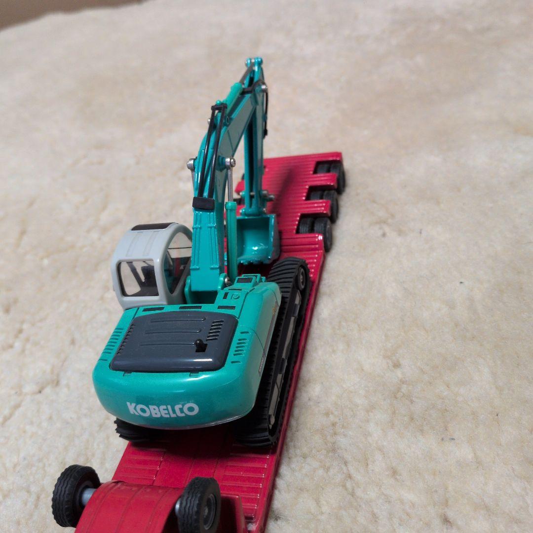 値下げ　ボルボ赤いGlobetrotter XLトレーラー、重機セット　箱なし