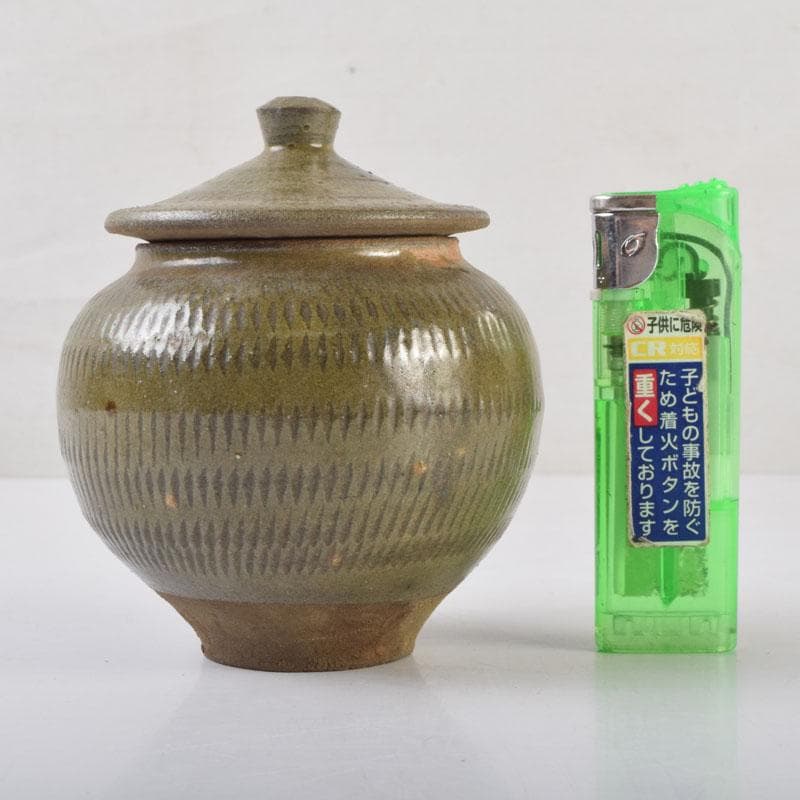 タイ古陶磁 スンコロク 宋胡録 青磁 蓋壷 C 9088