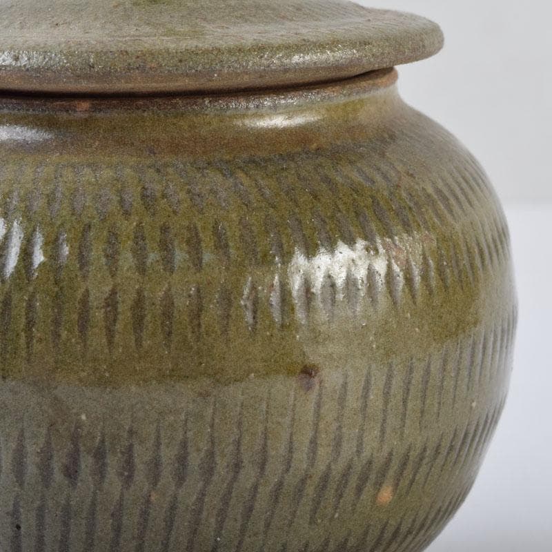 タイ古陶磁 スンコロク 宋胡録 青磁 蓋壷 C 9088