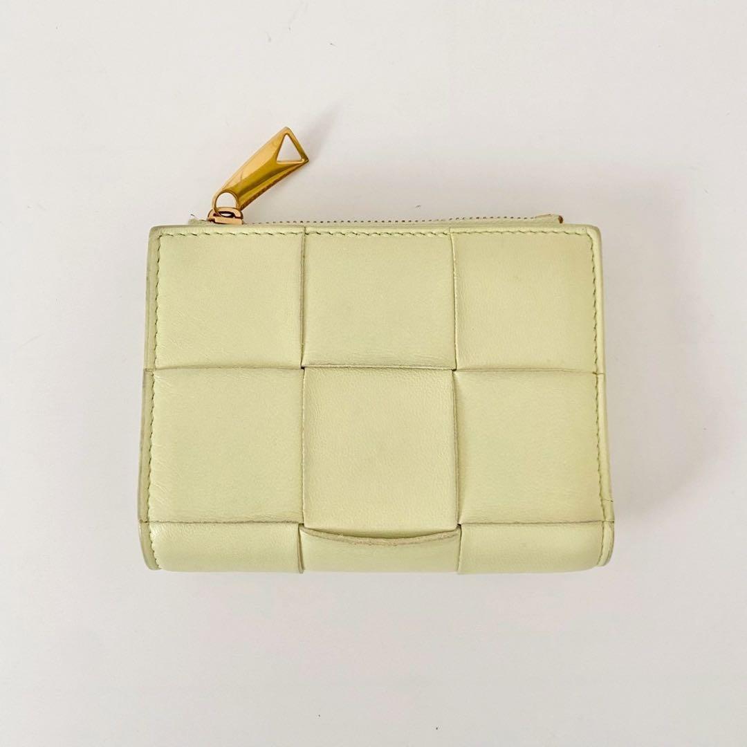 現行 ボッテガヴェネタ カセット スモール 二つ折りウォレット