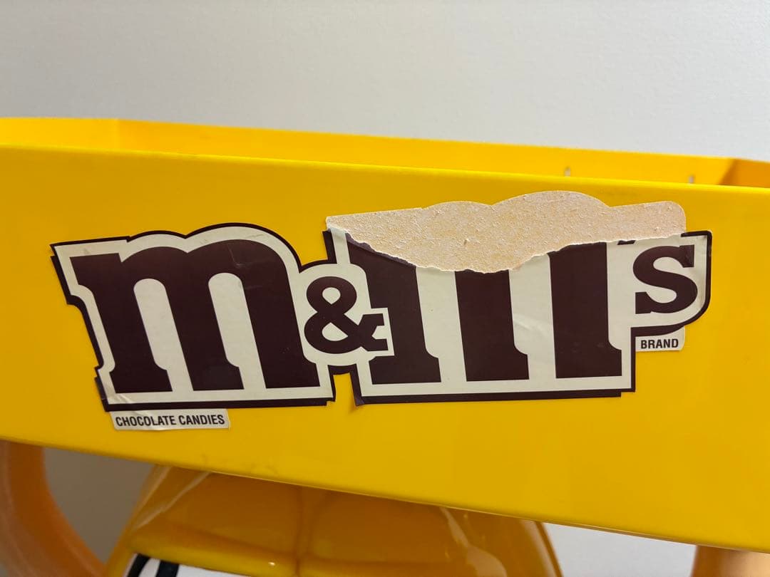 M&M's イエローマスコット スタチュー