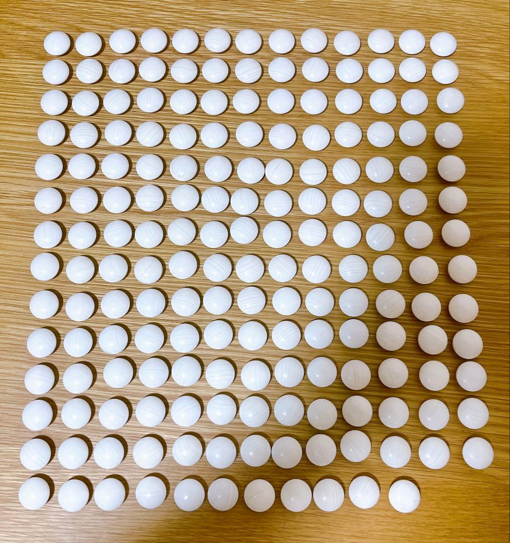 美品 碁石 蛤 36号 那智黒 高級 囲碁 白石 黒石 碁笥付き 桐箱