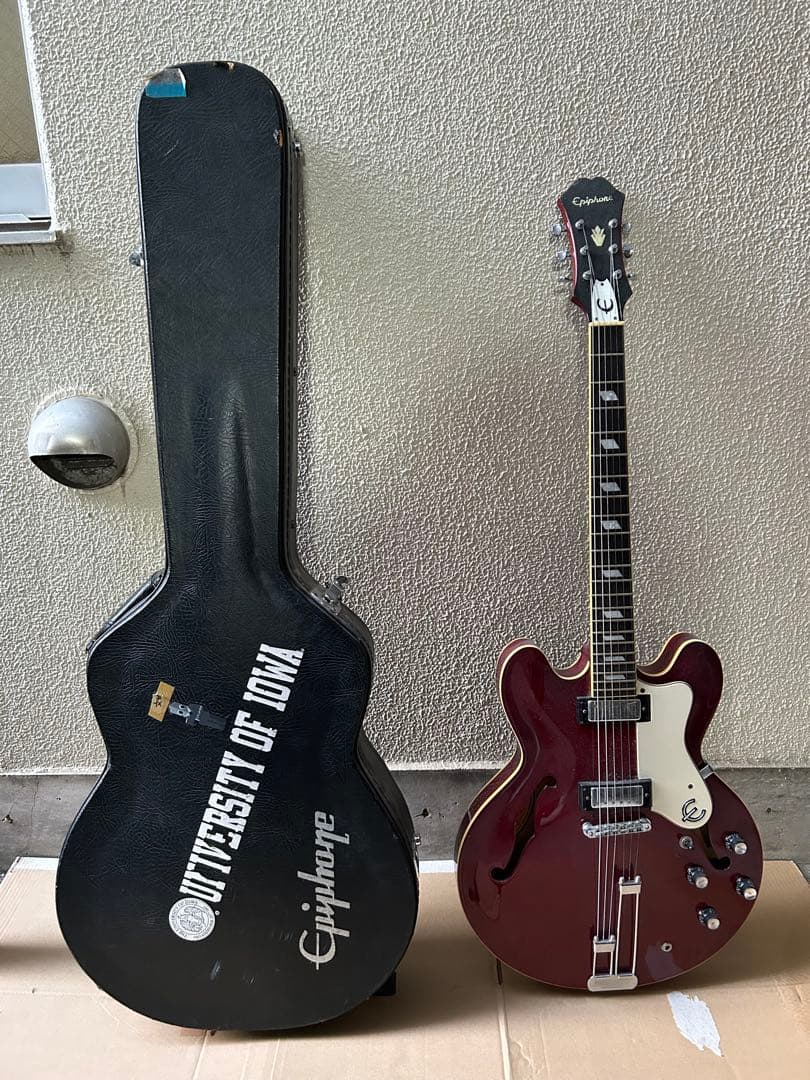 Epiphone Riviera セミアコースティックエレキギター ハードケース