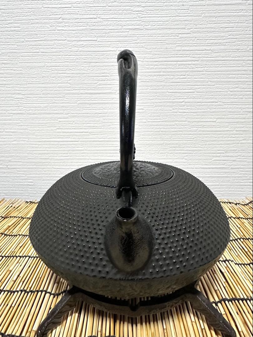 未使用品、供箱、栞、取説付 南部名工金秀 及春鋳造捻鉉算盤形アラレ