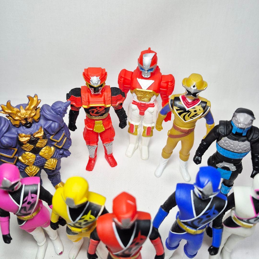 手裏剣戦隊ニンニンジャー ソフビフィギュアセット11センチ - メルカリ