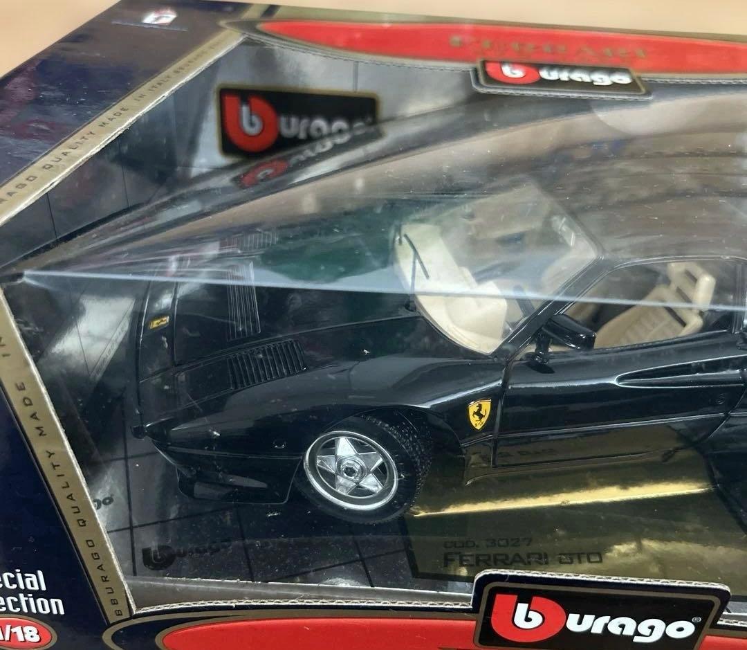 ミニカー burago Ferrari GTO (1984) 1/18