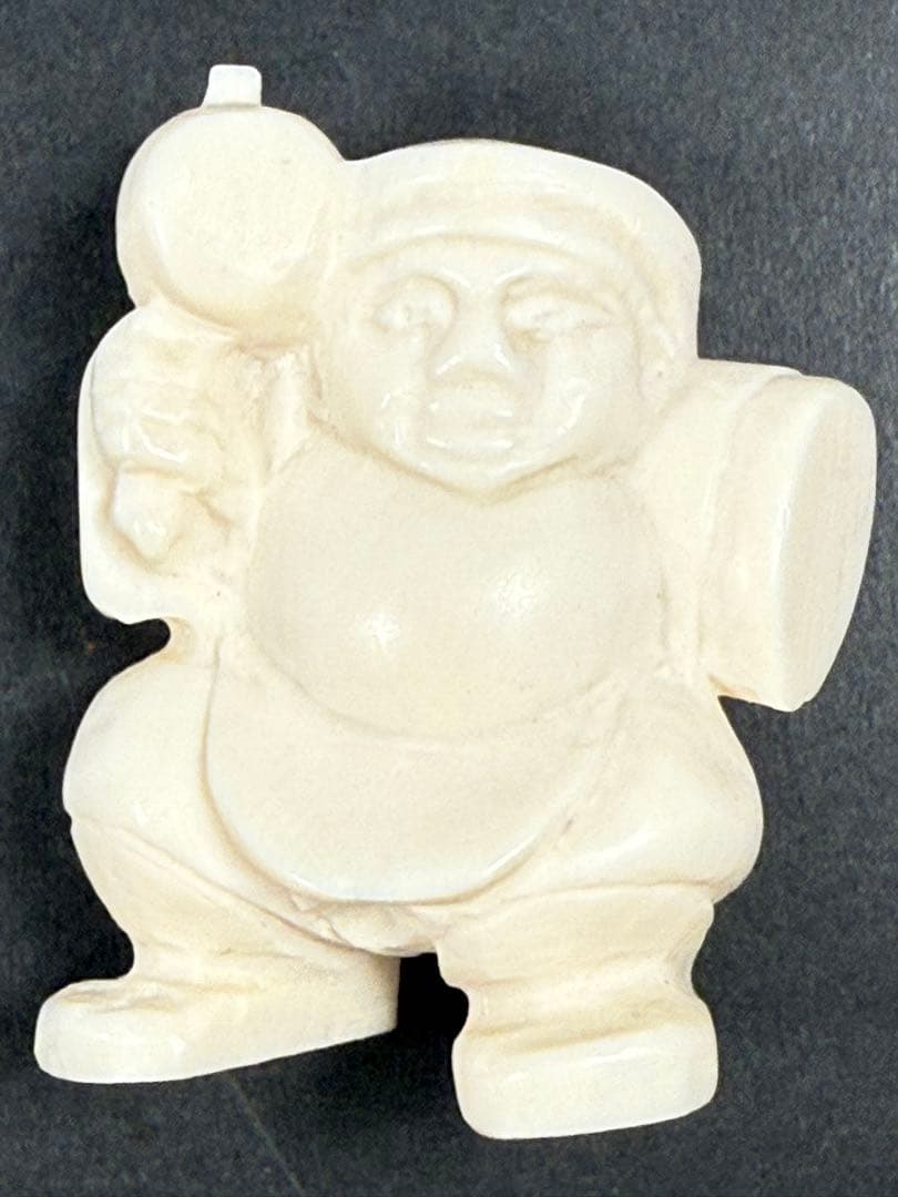 天然素材 牙 マンモス 重さ46.6gサイズ5.1cm提げ物 開運 根付 金