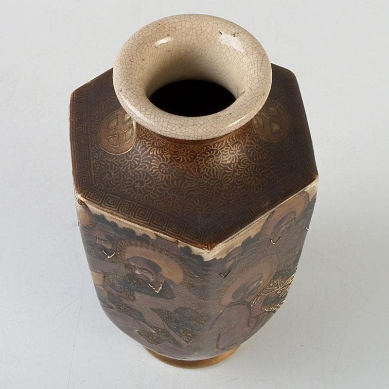 薩摩焼 丸二造 金襴手 羅漢図 花瓶 Z 9602 Yahoo!オークション -「花瓶
