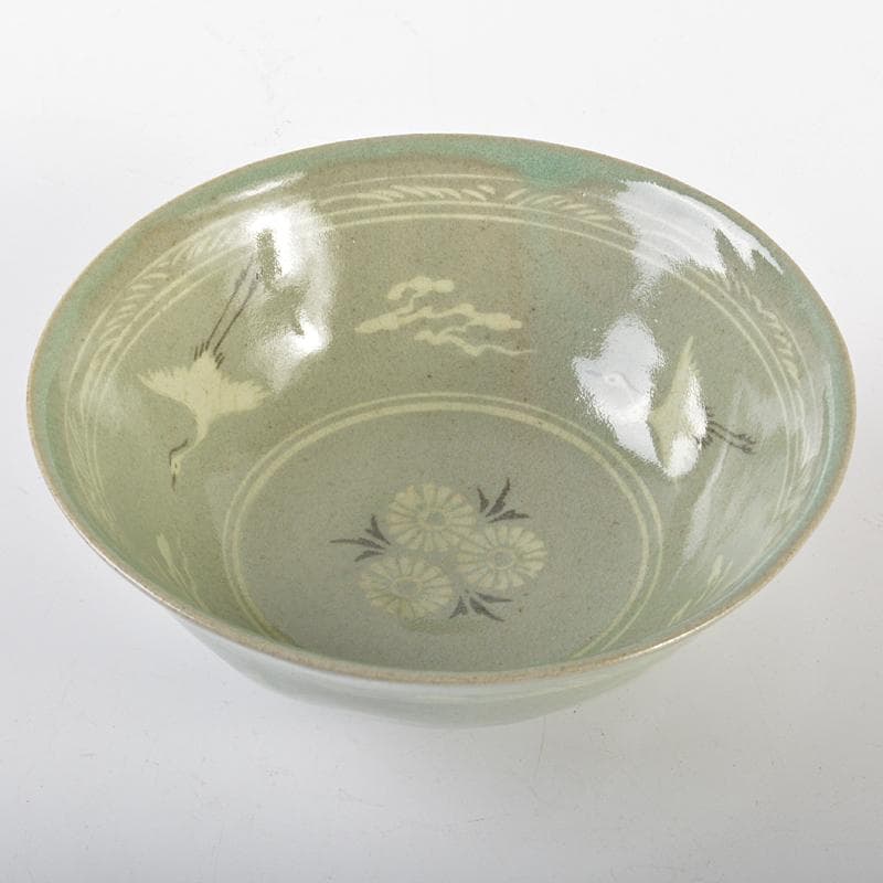 韓国人間文化財 柳海剛（柳根瀅）作 高麗青磁 象嵌鶴雲文茶碗 共箱