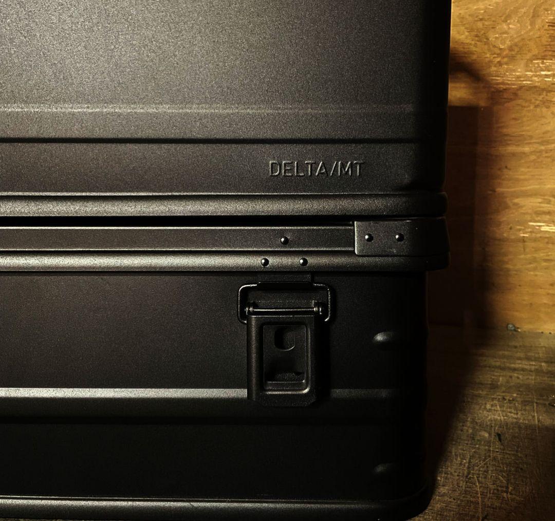 DELTA/MT アルミコンテナ ブラック　30L