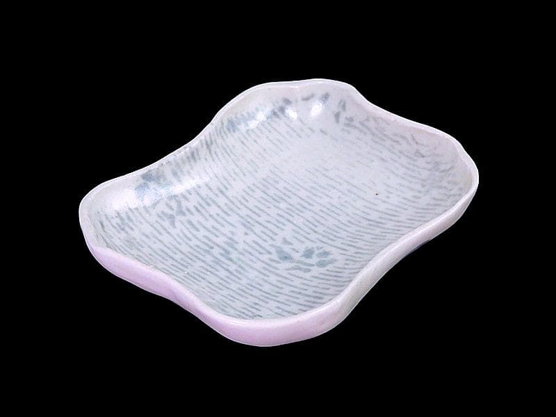 古伊万里　型刷印判　雨降りに花の図　変形皿　江戸期　E650AS-CVi