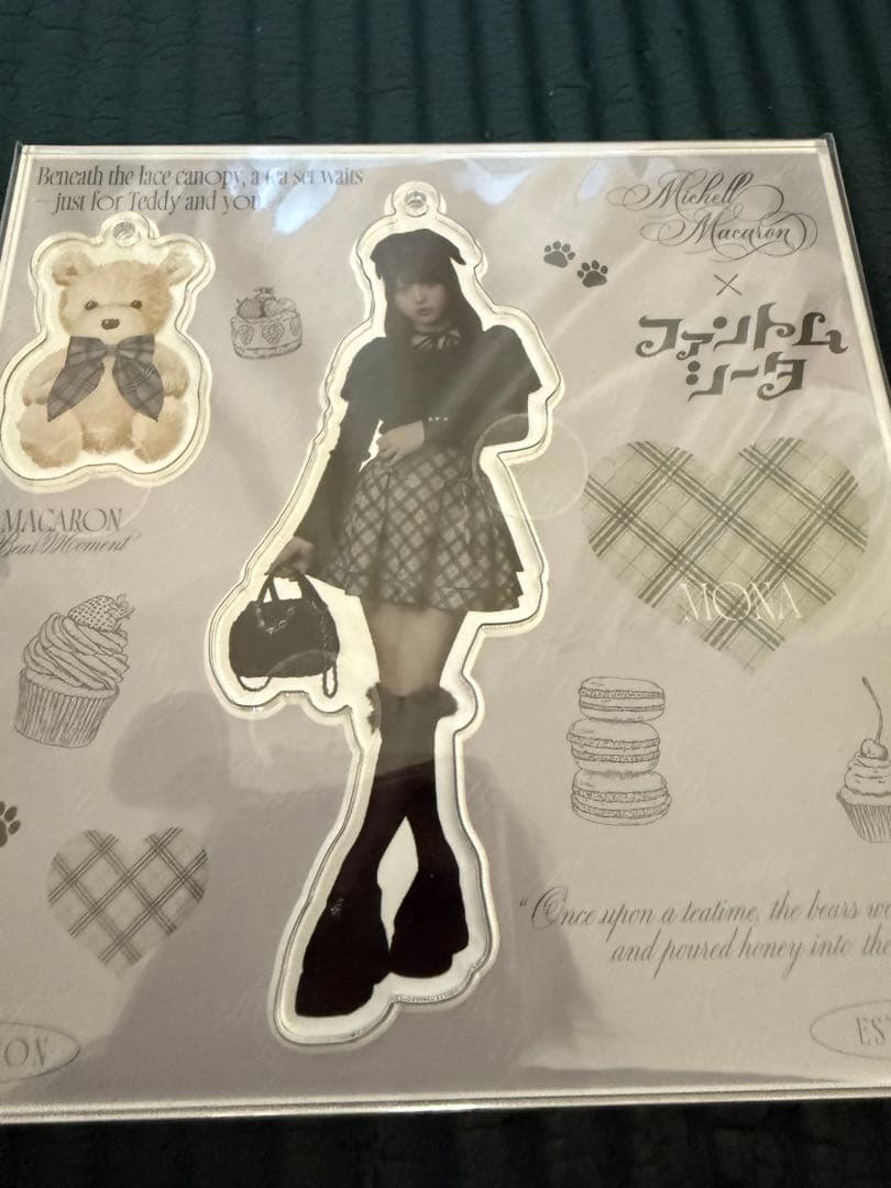 ファントムシータ ミシェルマカロン michellMacaron もな アクキー ファントムシータ ミシェルマカロン michellMacaron もな アクキー