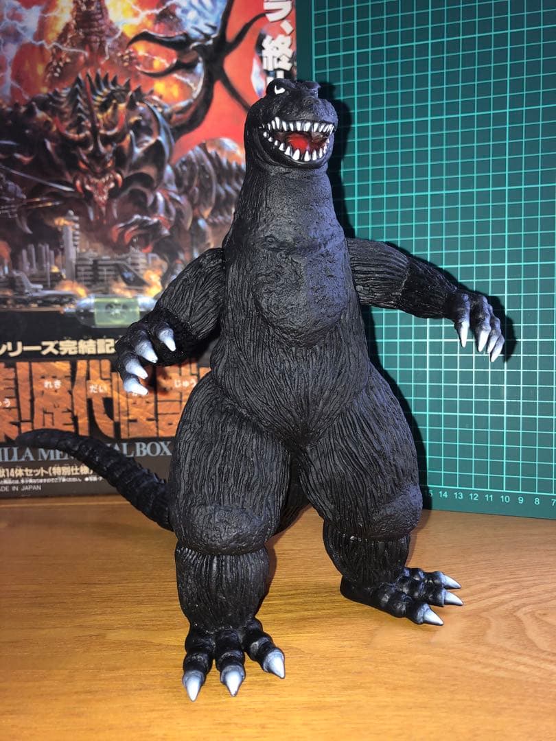 ゴジラ メモリアルボックス 特別版完全未開封バンダイ