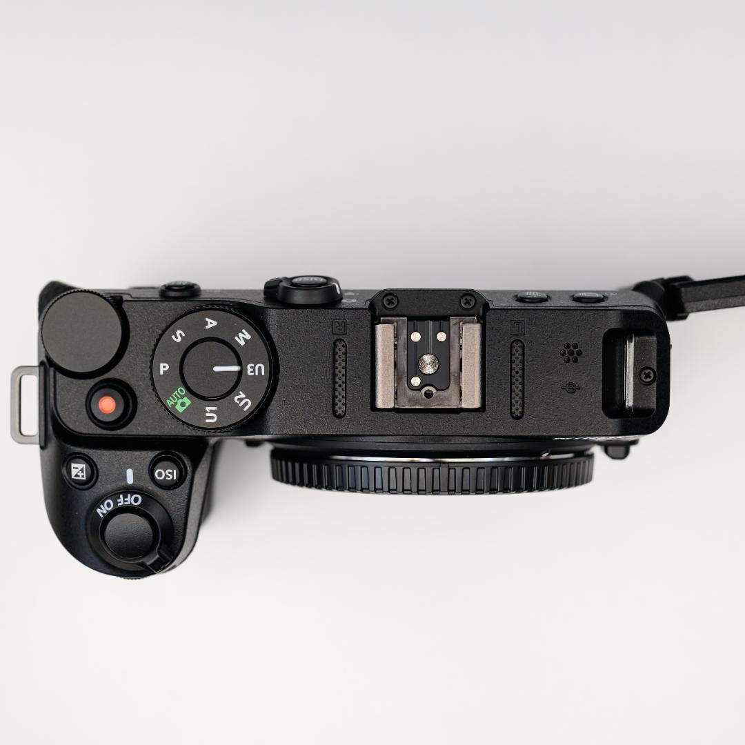 超美品・保証期間内】Nikon ニコン Z 30 ボディ