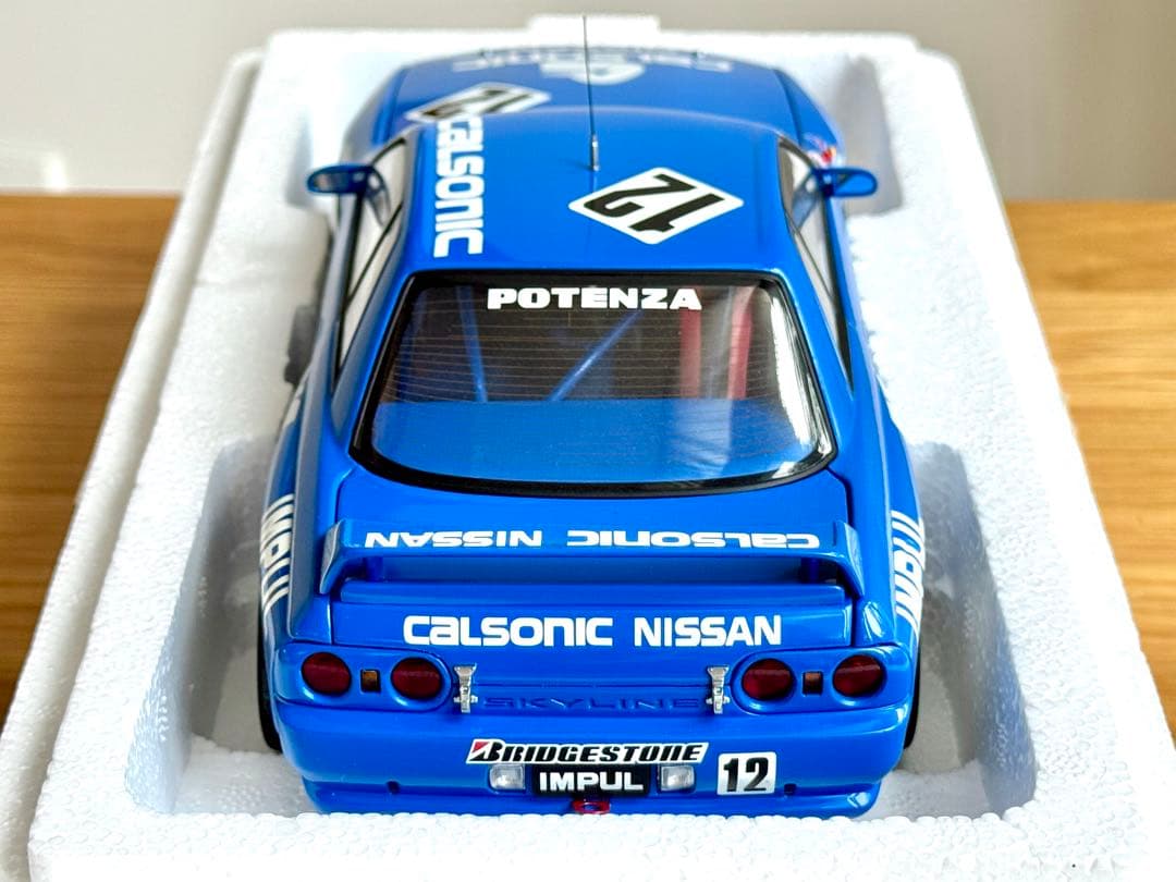 ミニカー AUTOart SKYLINE GT-R (R32) CALSONIC #12