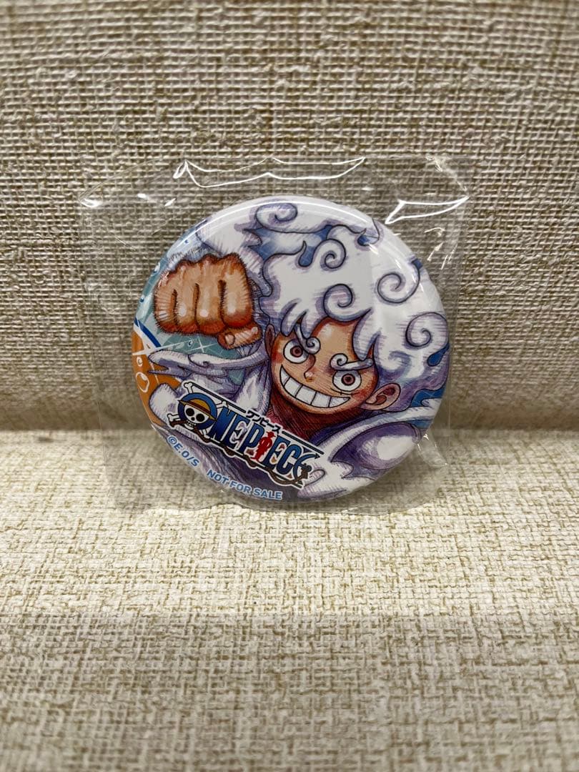 最強ジャンプランド ONE PIECE ルフィ 缶バッジ ニカ - メルカリ