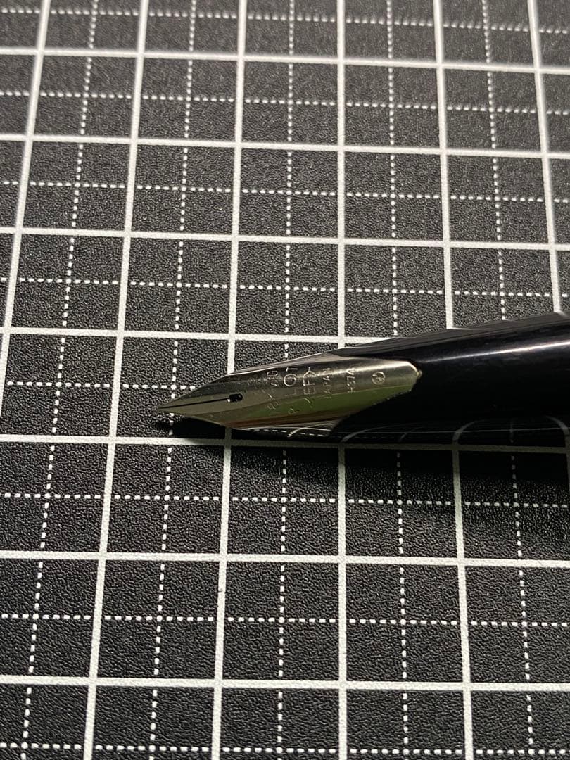 PILOT Elite Stearling-Silver 格子柄FP 字幅EF