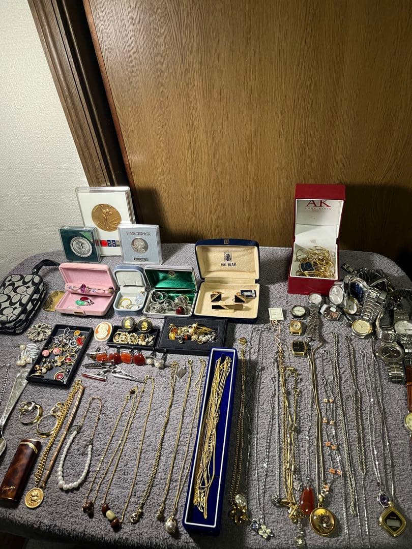 遺品整理 アクセサリー 時計 まとめ売り