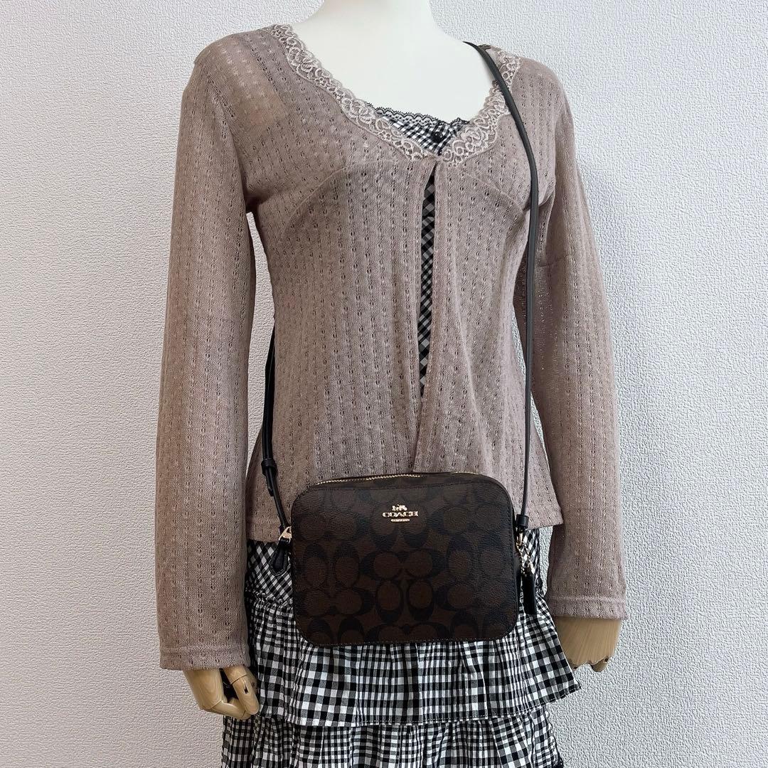 【極美品】COACH コーチ ショルダーバッグ 斜め掛け シグネチャー チャーム