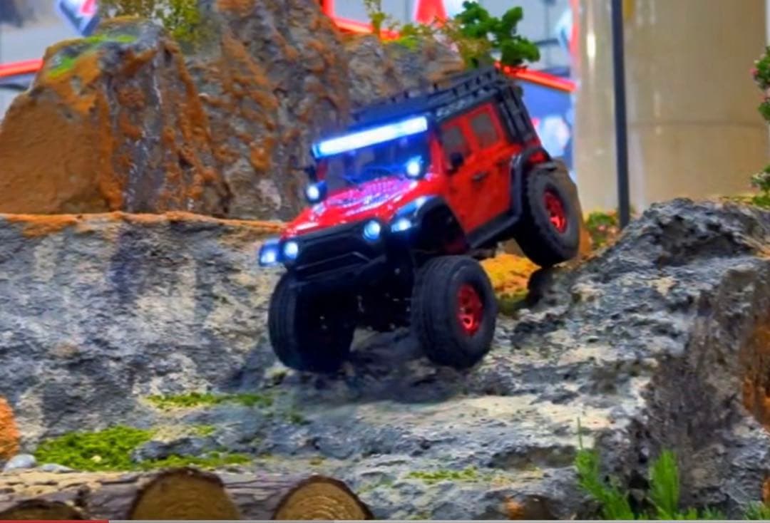 Wltoys 2428　クローラーラジコン　、オフロードラジコン