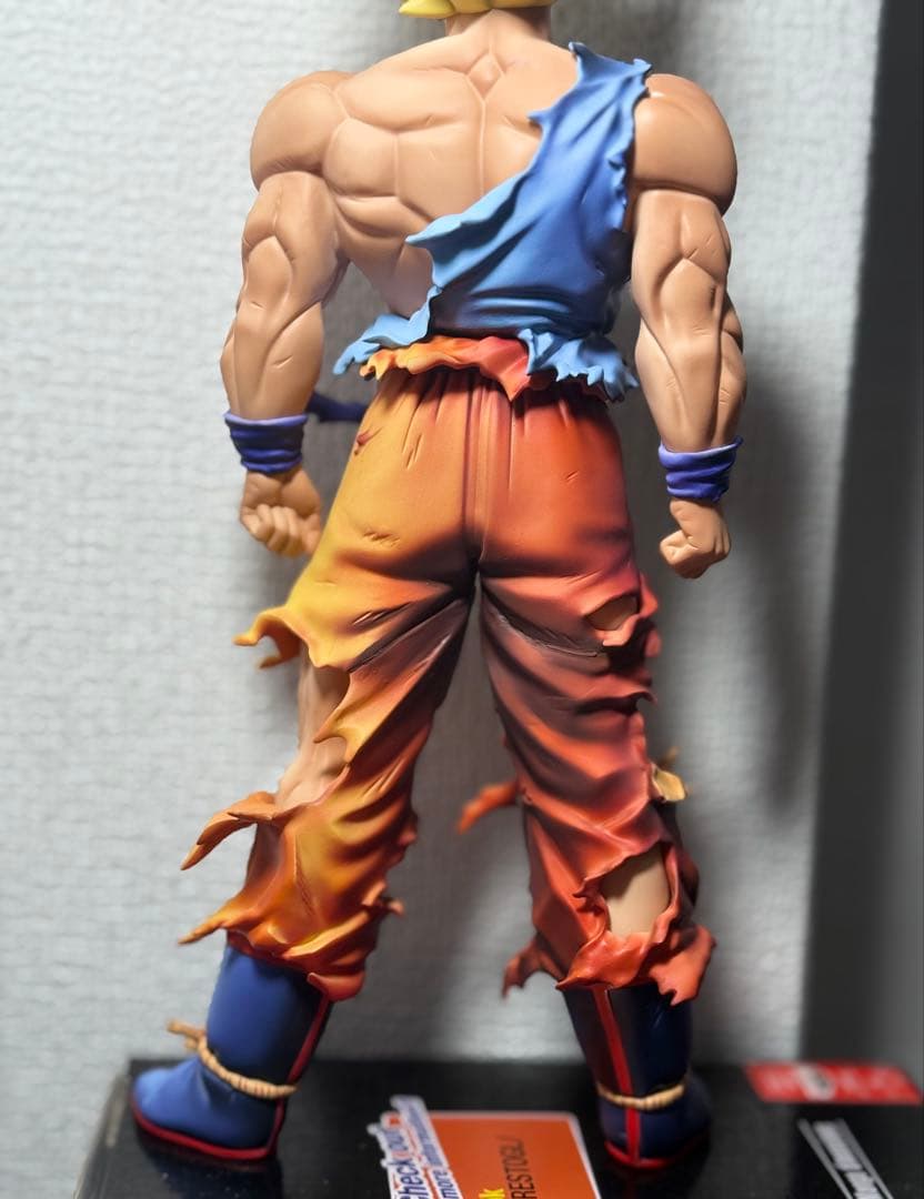 スーパーサイヤ人孫悟空　1\6スケールフィギュア　扉絵　カスタム品　リペイント