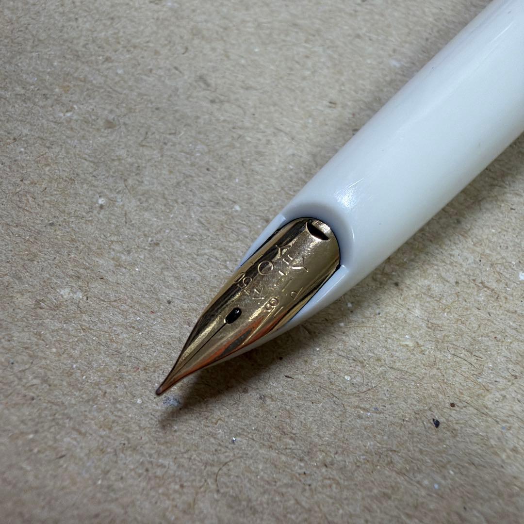 廃盤 PILOT パイロット Lady レディ 万年筆 18k F ホワイト - メルカリ