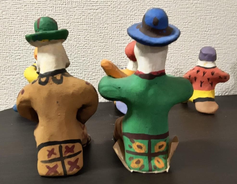 旧ソ　伝統工芸品　民芸品　ディムカヴァ・ディムコヴォ 土人形　楽器弾き人形