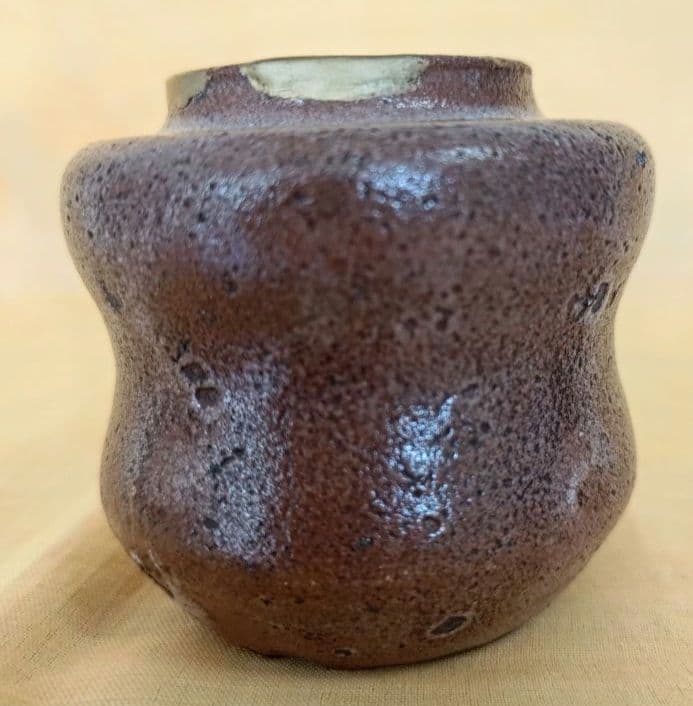 絵瀬戸肩衝胴締茶入 二重蔓牡丹唐草金補修済 茶道具