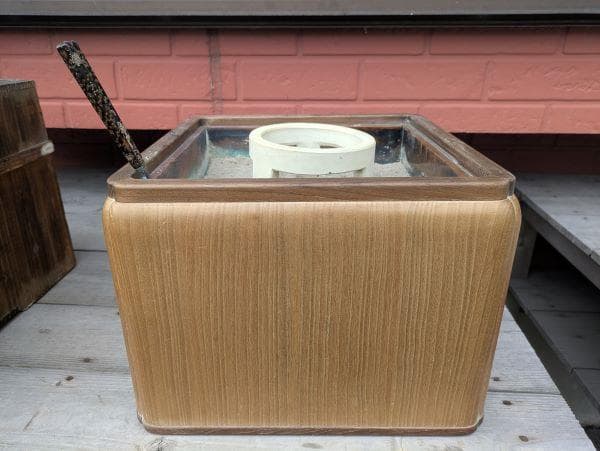 Y昭和レトロ 木製 囲炉裏 五徳 古道具 火鉢？専用木箱有り 美術品