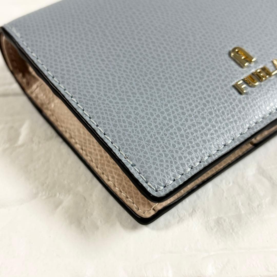 【未使用】FURLA　２つ折り財布　カメリア　ブルー　ベージュピンク　コンパクト