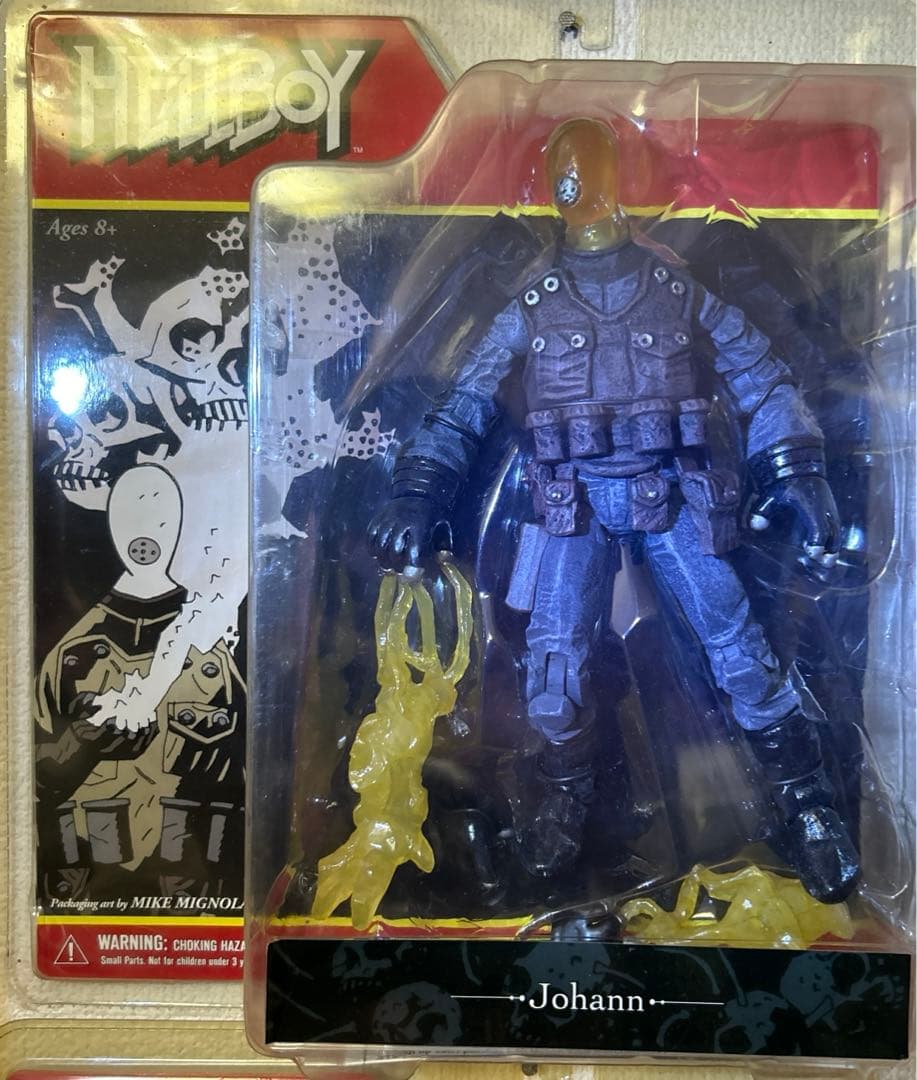 Hellboy Johann フィギュア 8歳以上