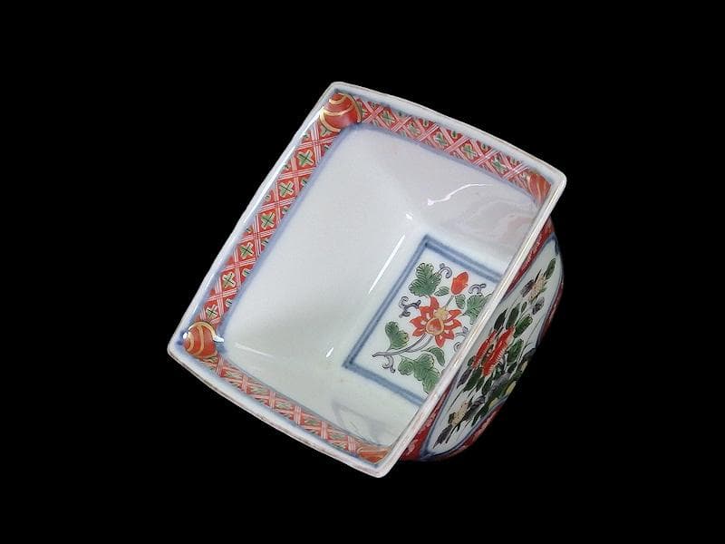 大聖寺伊万里 金襴手 牡丹に岩 獅子に牡丹の図 四方角向付 B335AS-CVg